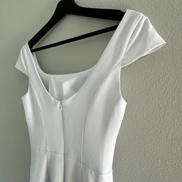 White Bridal Gown Size 0- Timeless and Elegant- Custom Made- Sheath Silhouette - Picture 2 of 9